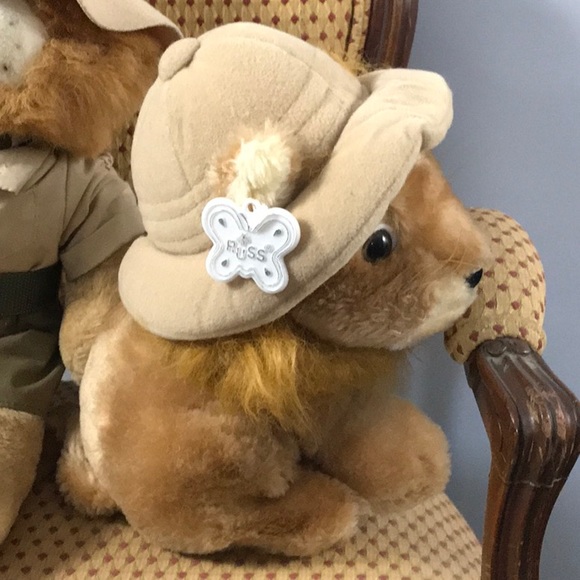 2 vintage Safari lion plush stuffed toys dressed Russ Carousel 1983 - Picture 6 of 9